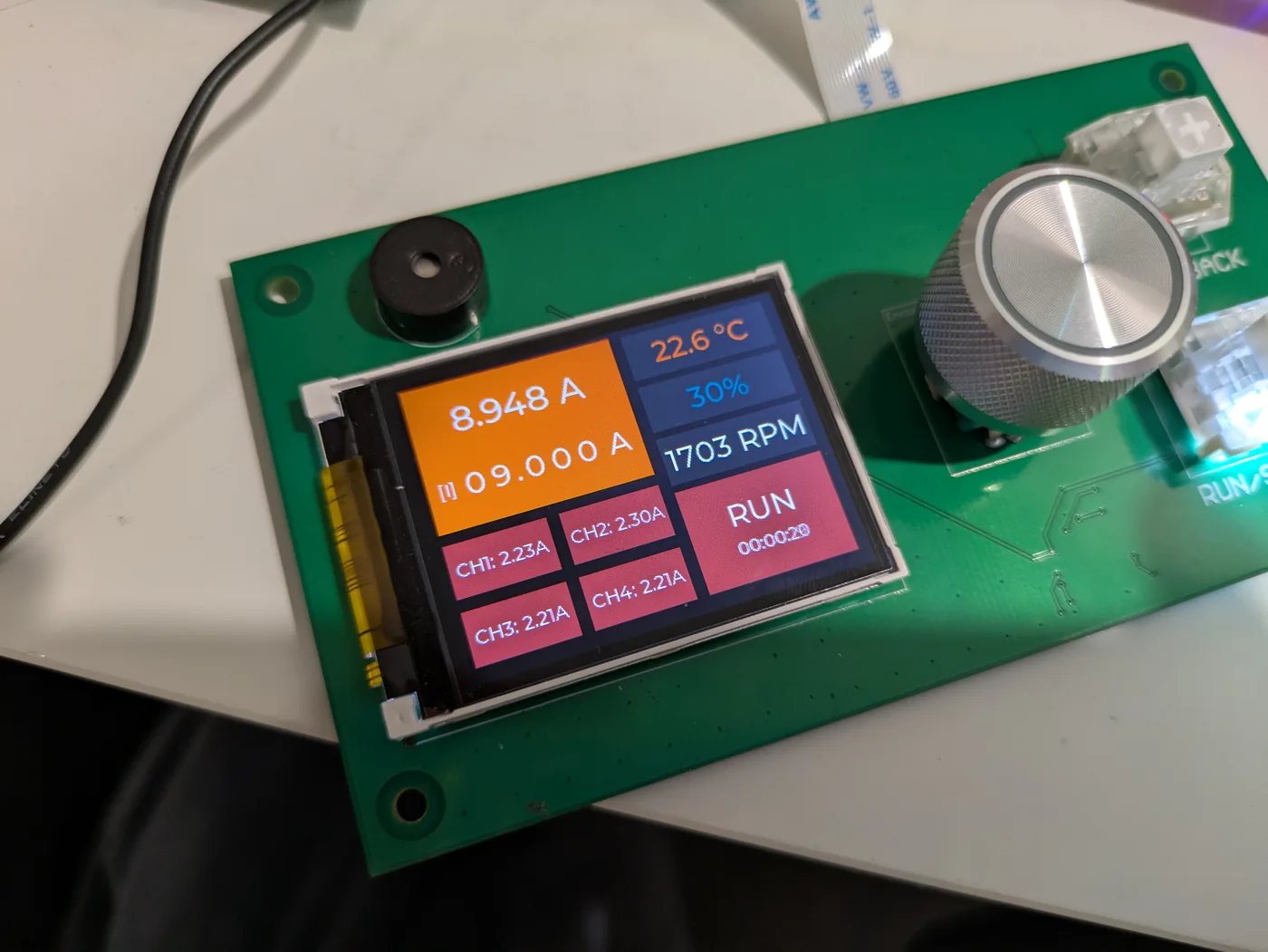 Power stage PCB and heavy-gauge current shunt routing